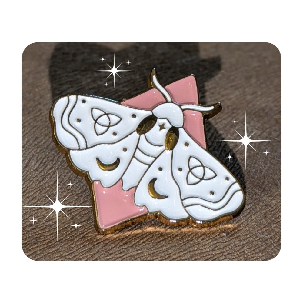 Enamel Moth Pin - Picture 3 of 5